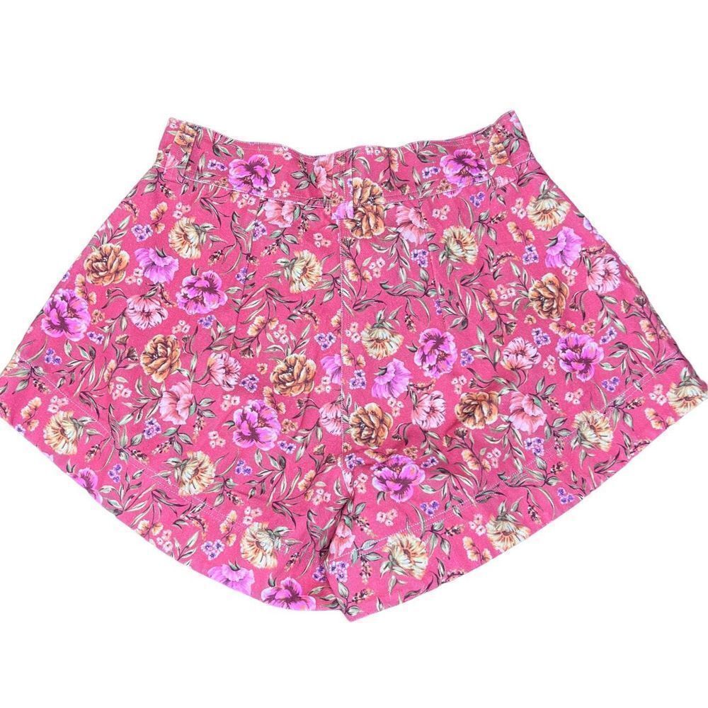 ISLA & WHITE Marigold Red Folk Cotton Floral Short NWT Size Large - Picture 3 of 6